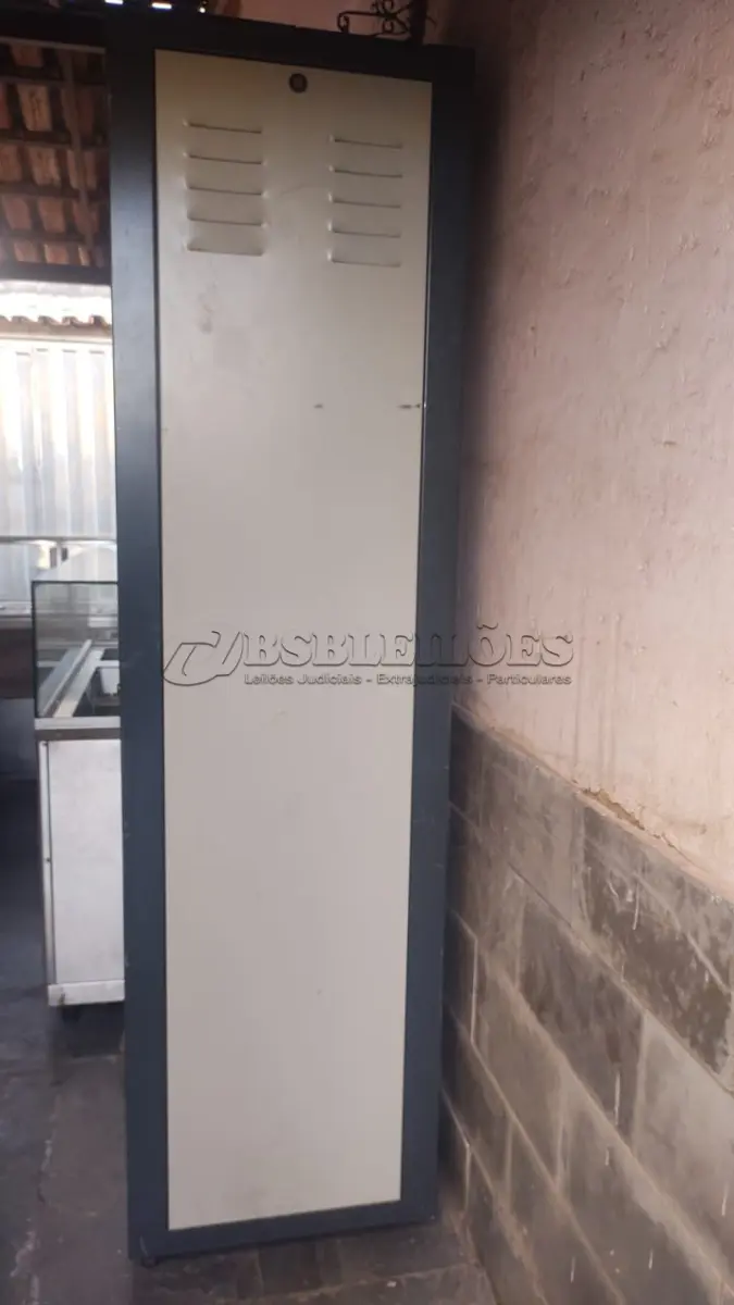 LOTE 419 - RACK PARA SERVIDOR COM 2,08 DE ALTURA (NO ESTADO)