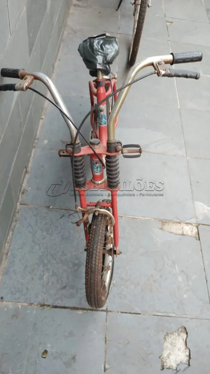 LOTE 513 - BICICLETAS ANTIGA CALOI INFANTIL (NO ESTADO)