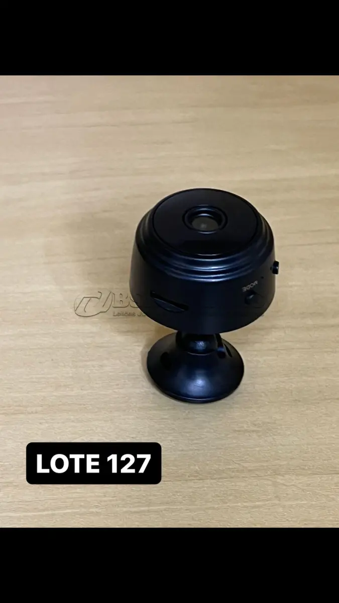 LOTE 127 - 01 MINI CÂMERA ESPIÃ WI-FI
