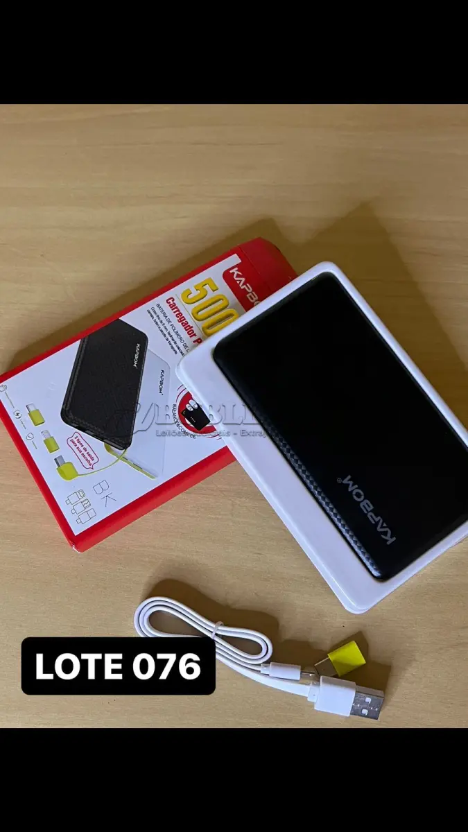 LOTE 076 - 01 CARREGADOR POWERBANK PORTÁTIL (NO ESTADO)