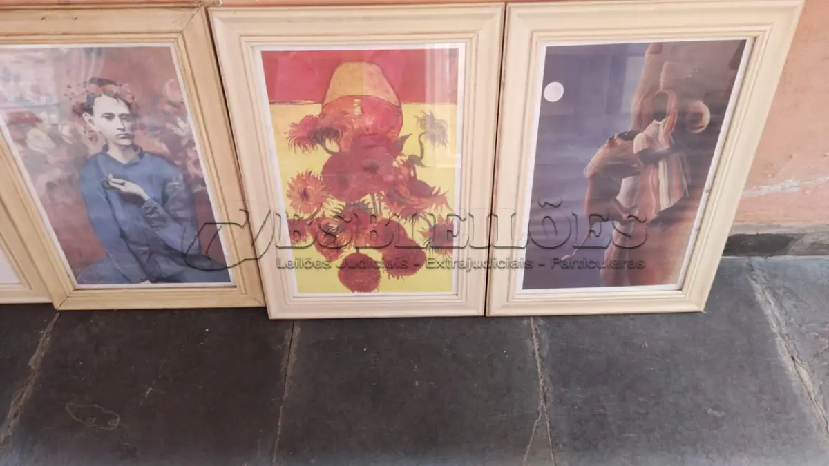 LOTE 523 - LOTE COM DIVERSOS QUADROS ANTIGOS (NO ESTADO)