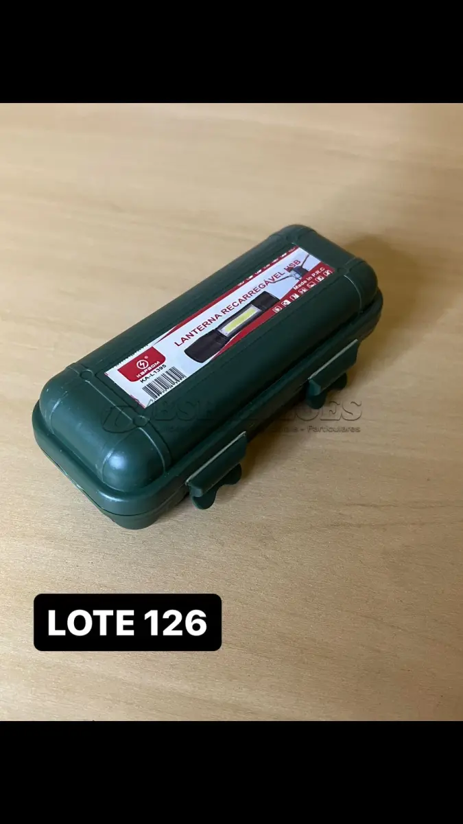 LOTE 126 - 01 LANTERNA TÁTICA PORTÁTIL (NO ESTADO)