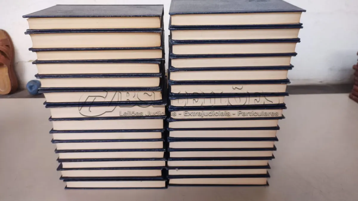 LOTE 617 - COLEÇÃO HUMBERTO DE CAMPOS 29 VOLUMES EM ÓTIMO ESTADO DE CONSERVAÇÃO(NO ESTADO)