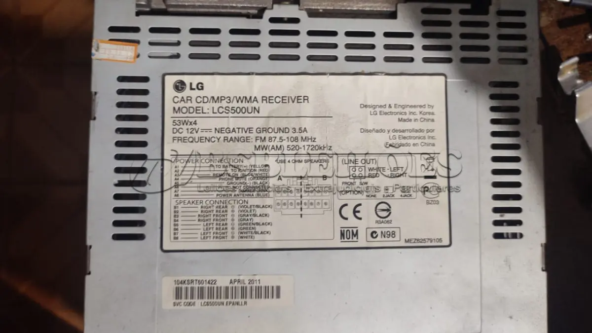 LOTE 612 - RÁDIO LG CD FOI RETIRADO DO CARRO E GUARDADO ESTAVA EM FUNCIONAMENTO (NO ESTADO)