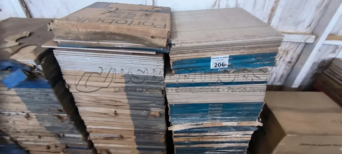 LOTE 206 - 68 CAIXAS DE PISO PORTOBELLO TICIANO GRIGIO 60CM X 60CM (NO ESTADO)