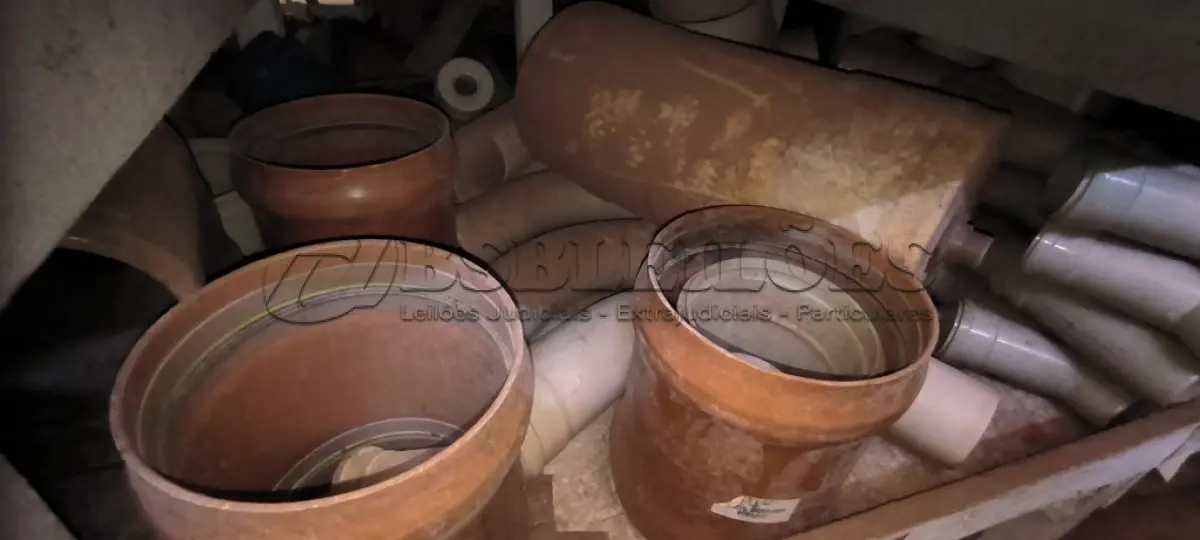 LOTE 151 - 01 LOTE COM JUNÇÃO PARA ESGOTO DIVERSOS TAMANHOS (NO ESTADO)