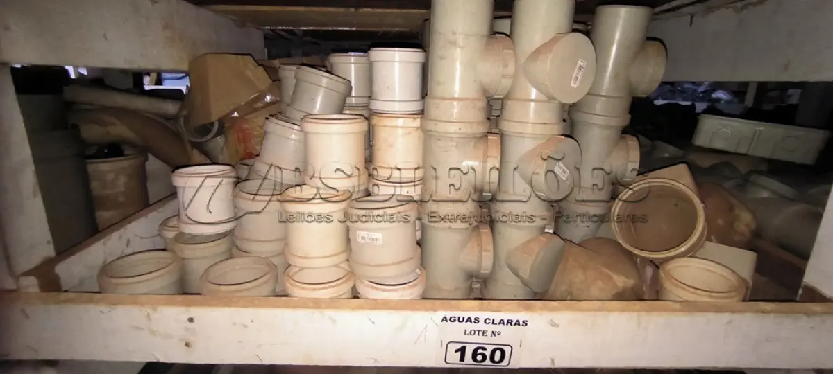 LOTE 160 - 01 LOTE COM JUNÇÃO PARA ESGOTO DIVERSOS TAMANHOS (NO ESTADO)