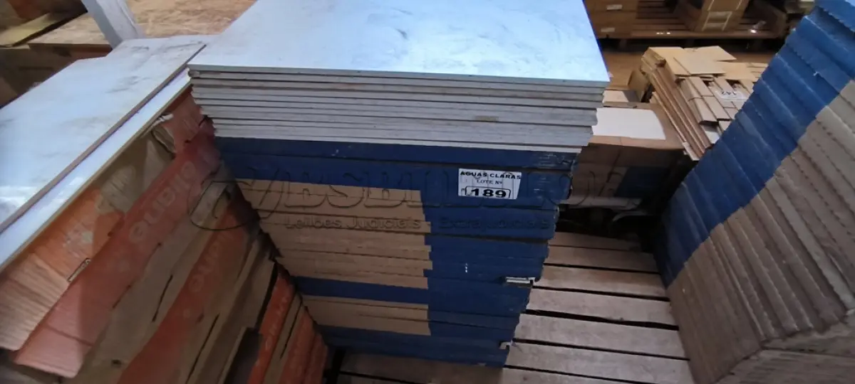 LOTE 189 - 30 CAIXAS DE PISO PORTOBELLO 60CM X 60CM BRAVA BIANCO (NO ESTADO)