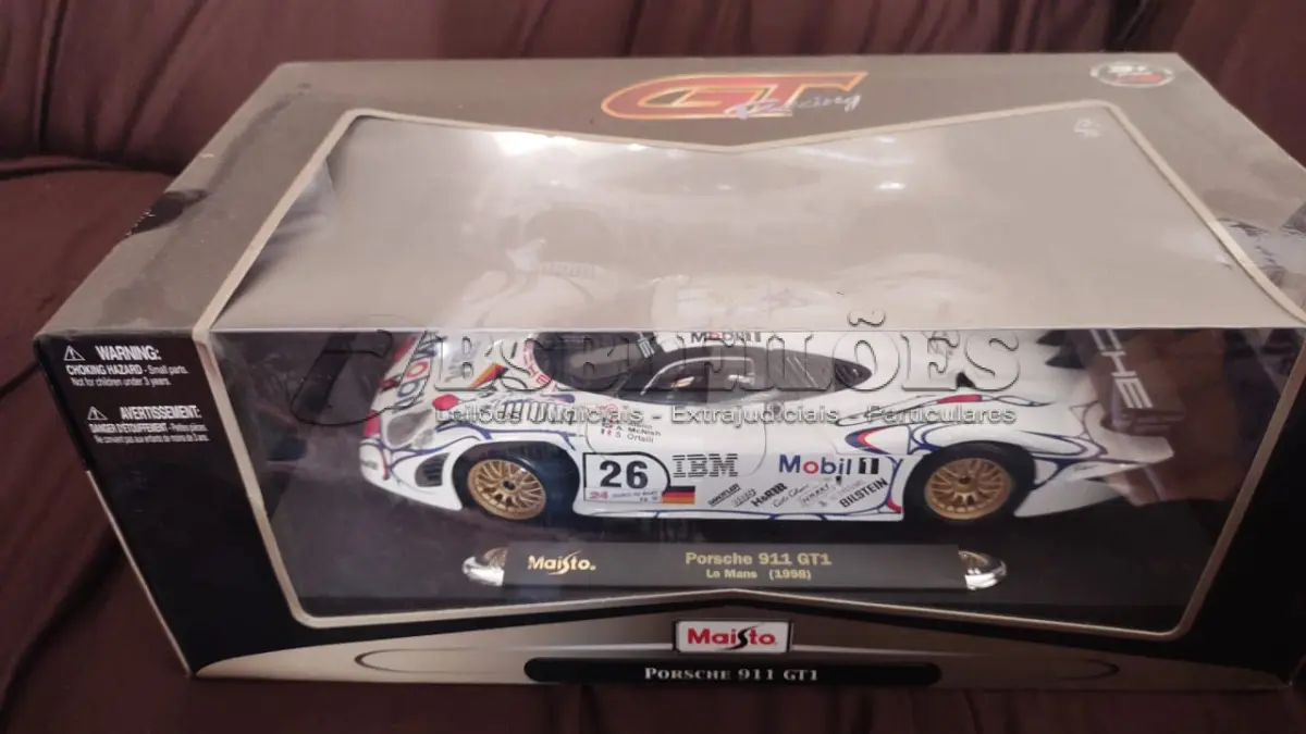 LOTE 674 - PORSCHE 911 GT1 LE MANS GT RACING MAISTO - 1:18 LACRADO (NO ESTADO)