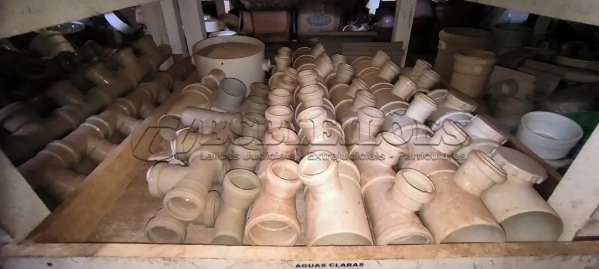 LOTE 155 - 01 LOTE COM JUNÇÃO PARA ESGOTO DIVERSOS TAMANHOS (NO ESTADO)