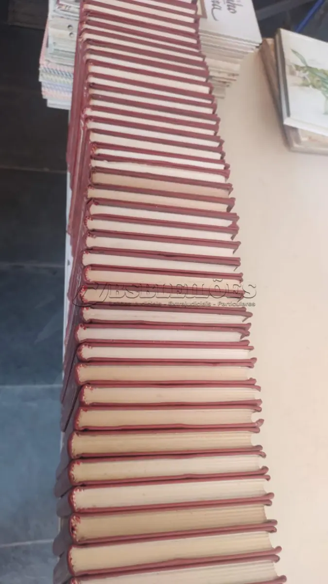 LOTE 641 - BIBLIOTECA DE HISTÓRIA - GRANDES PERSONAGENS DE TODOS OS TEMPOS - 40 VOLUMES (NO ESTADO)