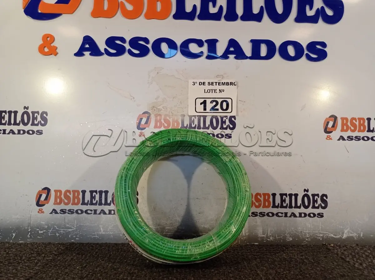 LOTE 120 - 01 ROLO DE CABO FLEXÍVEL 100M, 2,5MM NA COR VERDE. (NO ESTADO) ATENÇÃO! FAZER A VISITAÇÃO ANTES DE ARREMATAR, NÃO SABEMOS SE FUNCIONA. LEILÃO NÃO TEM GARANTIA E NEM DEVOLUÇÃO, SUJEITO A POSSÍVEIS AVARIAS VISÍVEIS/OCULTAS E/OU AUSÊNCIA DE COMPONENTES.