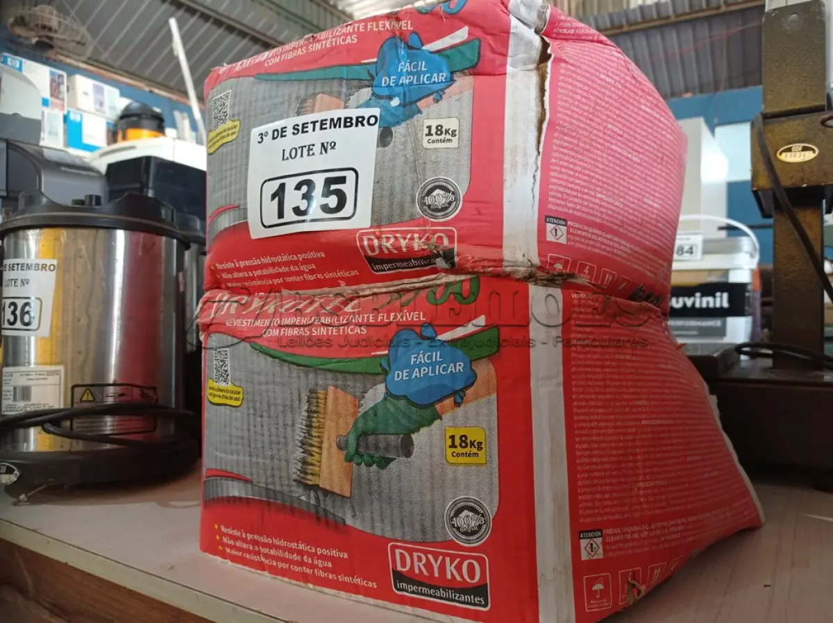 LOTE 135 - 02 CAIXAS DE REVESTIMENTO IMPERMEABILIZANTE FLEXÍVEL DRYKOTEC 7700 18KG. (NO ESTADO) ATENÇÃO! FAZER A VISITAÇÃO ANTES DE ARREMATAR, NÃO SABEMOS SE FUNCIONA. LEILÃO NÃO TEM GARANTIA E NEM DEVOLUÇÃO, SUJEITO A POSSÍVEIS AVARIAS VISÍVEIS/OCULTAS E/OU AUSÊNCIA DE COMPONENTES.