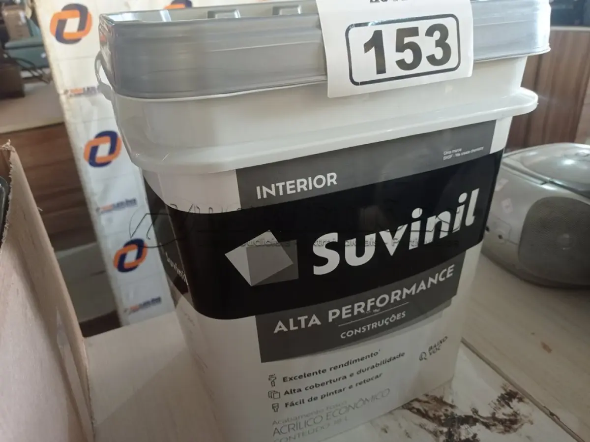LOTE 153 - 01 BALDE DE TINTA SUVINIL INTERIORES ACRÍLICO FOSCO 18L NA COR FOSCO BRANCO. (NO ESTADO) ATENÇÃO! FAZER A VISITAÇÃO ANTES DE ARREMATAR, NÃO SABEMOS SE FUNCIONA. LEILÃO NÃO TEM GARANTIA E NEM DEVOLUÇÃO, SUJEITO A POSSÍVEIS AVARIAS VISÍVEIS/OCULTAS E/OU AUSÊNCIA DE COMPONENTES.