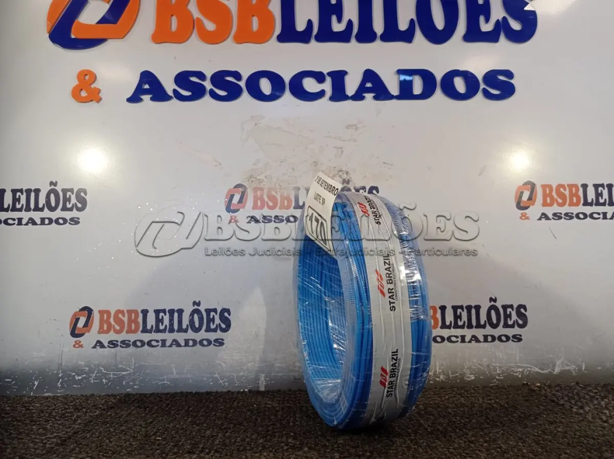 LOTE 170 - 01 ROLO DE CABO FLEXÍVEL 100M, 2,5MM NA COR CINZA. (NO ESTADO) ATENÇÃO! FAZER A VISITAÇÃO ANTES DE ARREMATAR, NÃO SABEMOS SE FUNCIONA. LEILÃO NÃO TEM GARANTIA E NEM DEVOLUÇÃO, SUJEITO A POSSÍVEIS AVARIAS VISÍVEIS/OCULTAS E/OU AUSÊNCIA DE COMPONENTES.