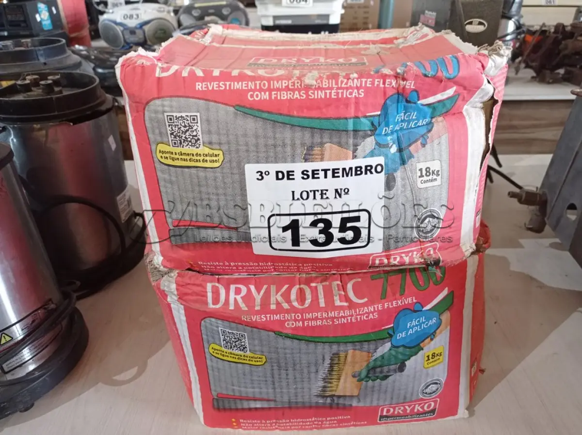 LOTE 135 - 02 CAIXAS DE REVESTIMENTO IMPERMEABILIZANTE FLEXÍVEL DRYKOTEC 7700 18KG. (NO ESTADO) ATENÇÃO! FAZER A VISITAÇÃO ANTES DE ARREMATAR, NÃO SABEMOS SE FUNCIONA. LEILÃO NÃO TEM GARANTIA E NEM DEVOLUÇÃO, SUJEITO A POSSÍVEIS AVARIAS VISÍVEIS/OCULTAS E/OU AUSÊNCIA DE COMPONENTES.