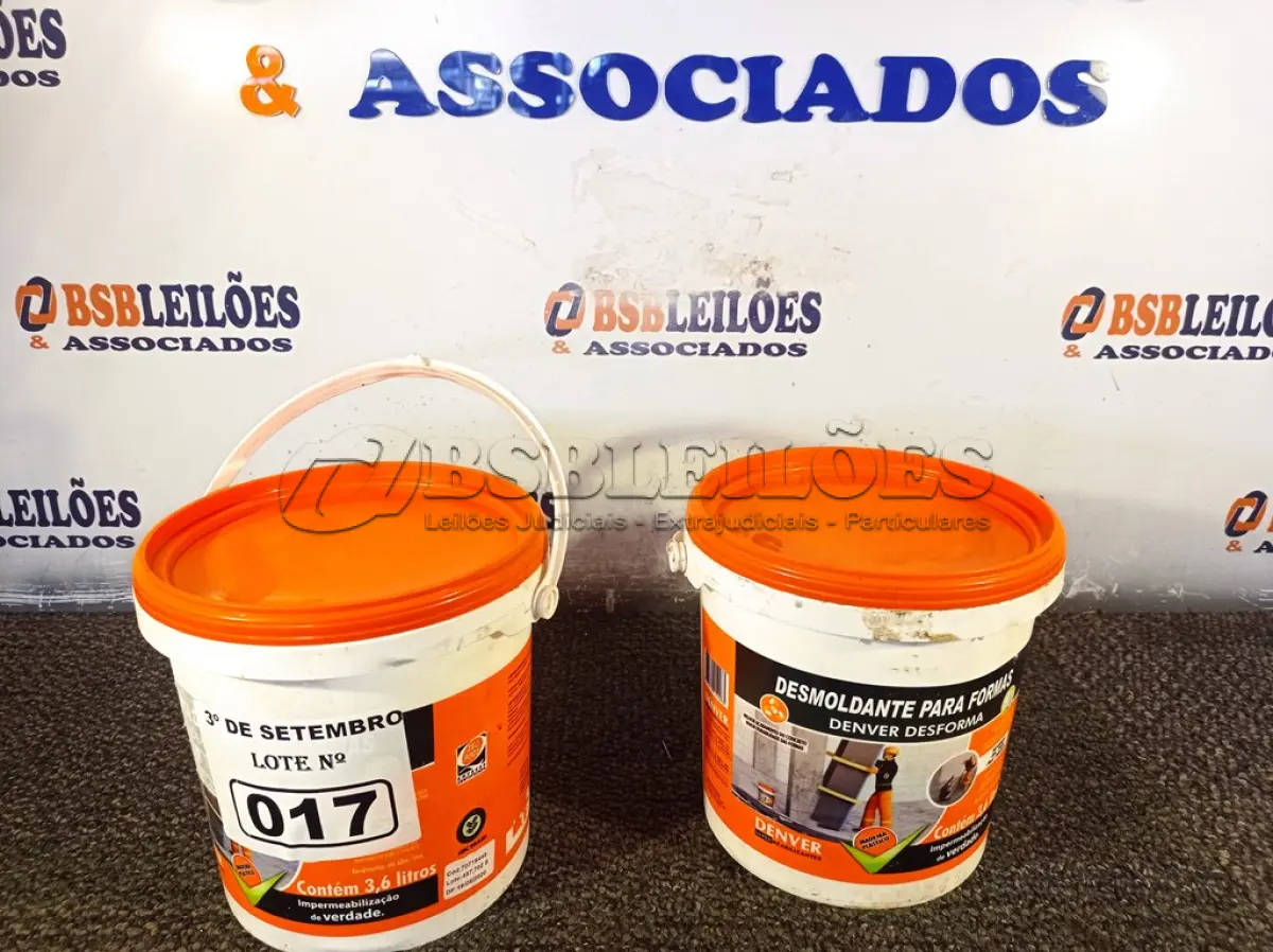 LOTE 017 - 02 BALDES DE DESMOLDANTE PARA FORMAS 3,6L. (NO ESTADO) ATENÇÃO! FAZER A VISITAÇÃO ANTES DE ARREMATAR, NÃO SABEMOS SE FUNCIONA. LEILÃO NÃO TEM GARANTIA E NEM DEVOLUÇÃO, SUJEITO A POSSÍVEIS AVARIAS VISÍVEIS/OCULTAS E/OU AUSÊNCIA DE COMPONENTES.