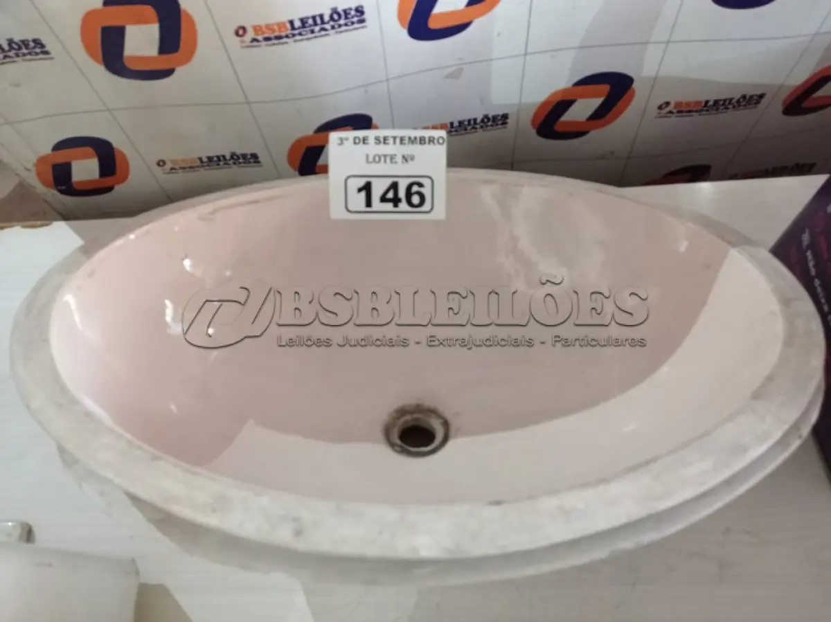 LOTE 146 - 02 CUBAS MARCAS E MODELOS DIVERSOS. (NO ESTADO) ATENÇÃO! FAZER A VISITAÇÃO ANTES DE ARREMATAR, NÃO SABEMOS SE FUNCIONA. LEILÃO NÃO TEM GARANTIA E NEM DEVOLUÇÃO, SUJEITO A POSSÍVEIS AVARIAS VISÍVEIS/OCULTAS E/OU AUSÊNCIA DE COMPONENTES.