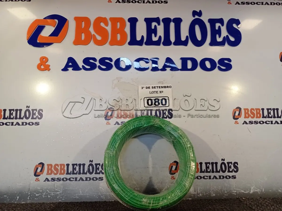 LOTE 080 - 01 ROLO DE CABO FLEXÍVEL 100M, 2,5MM NA COR VERDE. (NO ESTADO) ATENÇÃO! FAZER A VISITAÇÃO ANTES DE ARREMATAR, NÃO SABEMOS SE FUNCIONA. LEILÃO NÃO TEM GARANTIA E NEM DEVOLUÇÃO, SUJEITO A POSSÍVEIS AVARIAS VISÍVEIS/OCULTAS E/OU AUSÊNCIA DE COMPONENTES.