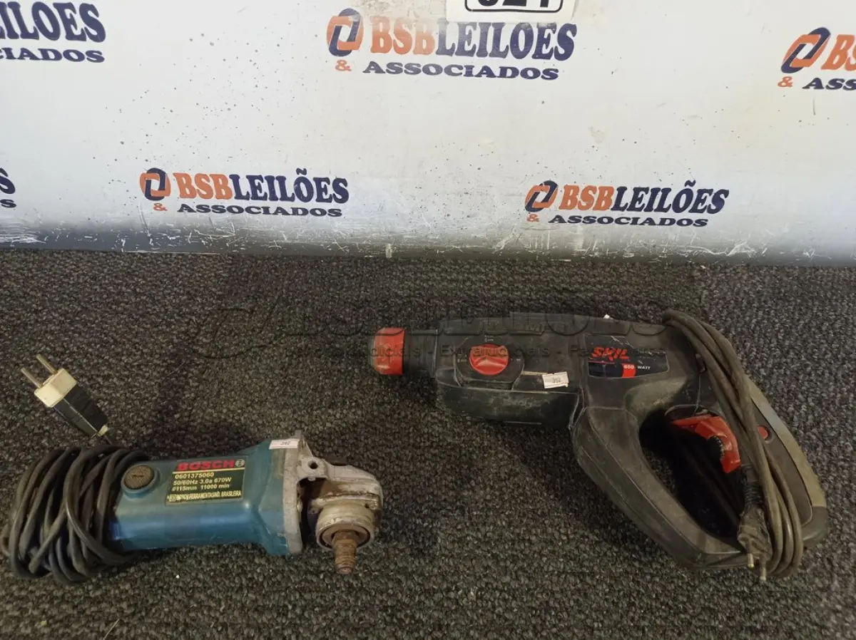 LOTE 021 - 01 FURADEIRA DE IMPACTO E 01 ESMERILHADEIRA MARCAS E MODELOS DIVERSOS COM AVARIAS. (NO ESTADO) ATENÇÃO! FAZER A VISITAÇÃO ANTES DE ARREMATAR, NÃO SABEMOS SE FUNCIONA. LEILÃO NÃO TEM GARANTIA E NEM DEVOLUÇÃO, SUJEITO A POSSÍVEIS AVARIAS VISÍVEIS/OCULTAS E/OU AUSÊNCIA DE COMPONENTES.
