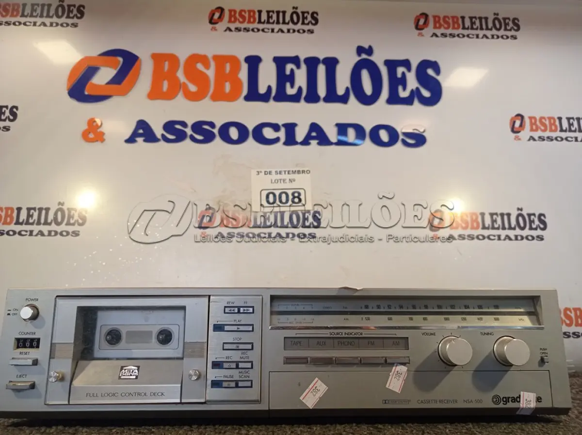 LOTE 008 - 01 CASSETE RECEIVER GRADIENTE NSA-500. (NO ESTADO) ATENÇÃO! FAZER A VISITAÇÃO ANTES DE ARREMATAR, NÃO SABEMOS SE FUNCIONA. LEILÃO NÃO TEM GARANTIA E NEM DEVOLUÇÃO, SUJEITO A POSSÍVEIS AVARIAS VISÍVEIS/OCULTAS E/OU AUSÊNCIA DE COMPONENTES.