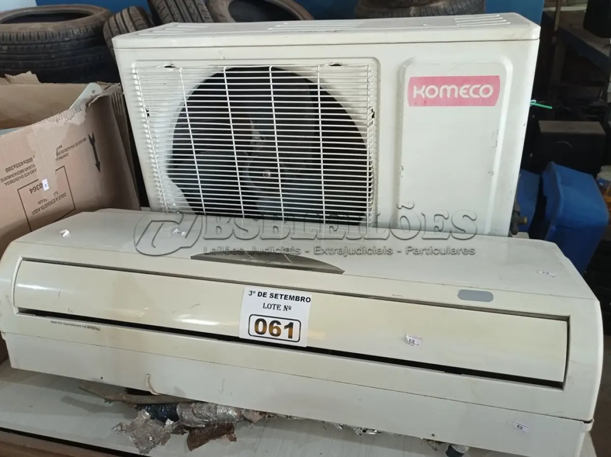 LOTE 061 - 01 AR CONDICIONADO MARCA KOMECO 24000BTU. (NO ESTADO) ATENÇÃO! FAZER A VISITAÇÃO ANTES DE ARREMATAR, NÃO SABEMOS SE FUNCIONA. LEILÃO NÃO TEM GARANTIA E NEM DEVOLUÇÃO, SUJEITO A POSSÍVEIS AVARIAS VISÍVEIS/OCULTAS E/OU AUSÊNCIA DE COMPONENTES.
