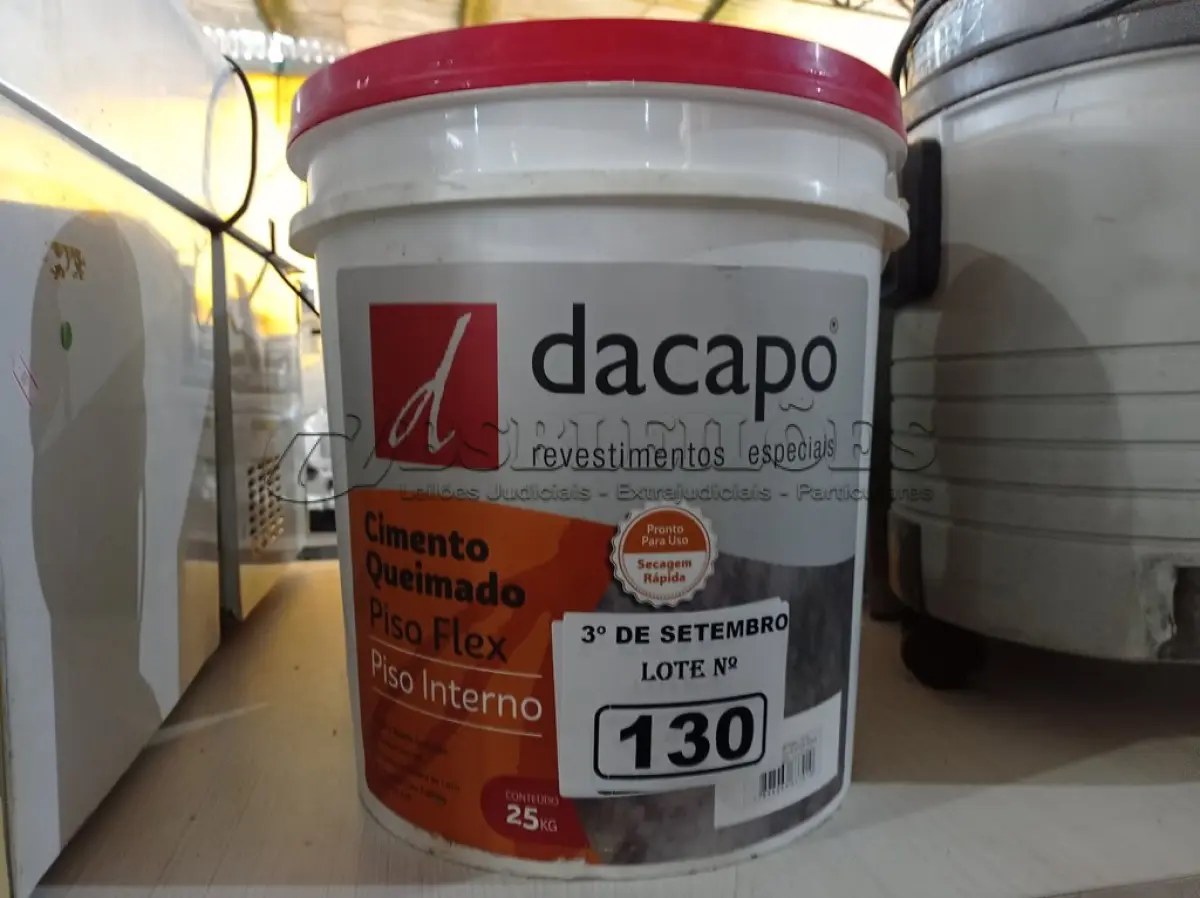 LOTE 130 - 01 BALDE DE CIMENTO QUEIMADO DACAPÓ 25KG. (NO ESTADO) ATENÇÃO! FAZER A VISITAÇÃO ANTES DE ARREMATAR, NÃO SABEMOS SE FUNCIONA. LEILÃO NÃO TEM GARANTIA E NEM DEVOLUÇÃO, SUJEITO A POSSÍVEIS AVARIAS VISÍVEIS/OCULTAS E/OU AUSÊNCIA DE COMPONENTES.