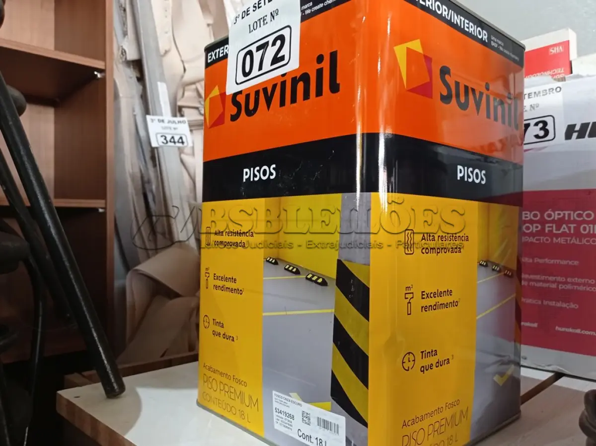 LOTE 072 - 01 LATA DE TINTA PARA PISO SUVINIL 18L NA COR CINZA ESCURO. (NO ESTADO) ATENÇÃO! FAZER A VISITAÇÃO ANTES DE ARREMATAR, NÃO SABEMOS SE FUNCIONA. LEILÃO NÃO TEM GARANTIA E NEM DEVOLUÇÃO, SUJEITO A POSSÍVEIS AVARIAS VISÍVEIS/OCULTAS E/OU AUSÊNCIA DE COMPONENTES.