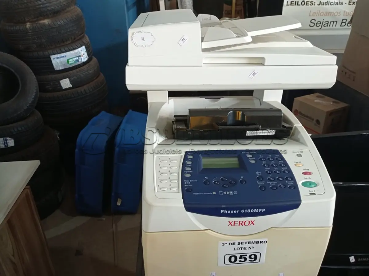LOTE 059 - 01 IMPRESSORA MULTIFUNCIONAL MARCA XEROX MODELO PHASER 6180 MFP. (NO ESTADO) ATENÇÃO! FAZER A VISITAÇÃO ANTES DE ARREMATAR, NÃO SABEMOS SE FUNCIONA. LEILÃO NÃO TEM GARANTIA E NEM DEVOLUÇÃO, SUJEITO A POSSÍVEIS AVARIAS VISÍVEIS/OCULTAS E/OU AUSÊNCIA DE COMPONENTES.