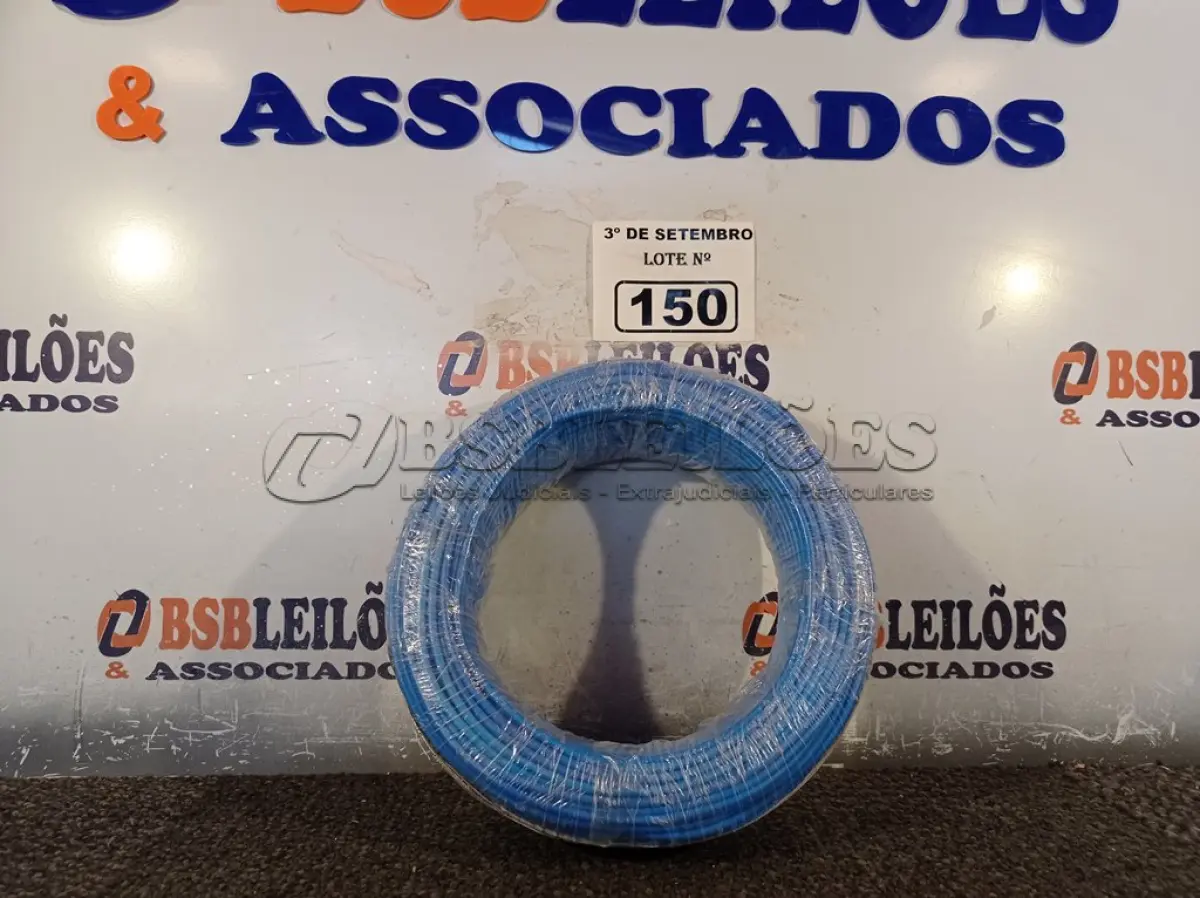 LOTE 150 - 01 ROLO DE CABO FLEXÍVEL 100M, 4MM NA COR AZUL. (NO ESTADO) ATENÇÃO! FAZER A VISITAÇÃO ANTES DE ARREMATAR, NÃO SABEMOS SE FUNCIONA. LEILÃO NÃO TEM GARANTIA E NEM DEVOLUÇÃO, SUJEITO A POSSÍVEIS AVARIAS VISÍVEIS/OCULTAS E/OU AUSÊNCIA DE COMPONENTES.