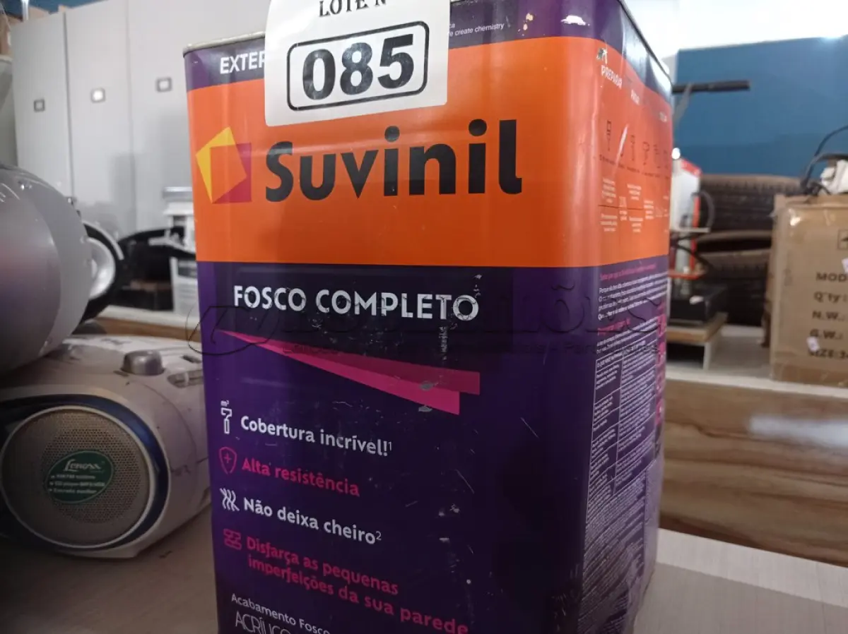 LOTE 085 - 01 LATA DE TINTA SUVINIL INTERIORES /EXTERIORES SEM CHEIRO 18L NA COR FOSCO BRANCO NEVE. (NO ESTADO) ATENÇÃO! FAZER A VISITAÇÃO ANTES DE ARREMATAR, NÃO SABEMOS SE FUNCIONA. LEILÃO NÃO TEM GARANTIA E NEM DEVOLUÇÃO, SUJEITO A POSSÍVEIS AVARIAS VISÍVEIS/OCULTAS E/OU AUSÊNCIA DE COMPONENTES.