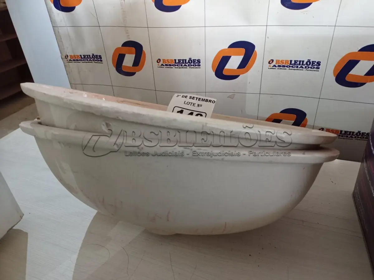 LOTE 146 - 02 CUBAS MARCAS E MODELOS DIVERSOS. (NO ESTADO) ATENÇÃO! FAZER A VISITAÇÃO ANTES DE ARREMATAR, NÃO SABEMOS SE FUNCIONA. LEILÃO NÃO TEM GARANTIA E NEM DEVOLUÇÃO, SUJEITO A POSSÍVEIS AVARIAS VISÍVEIS/OCULTAS E/OU AUSÊNCIA DE COMPONENTES.