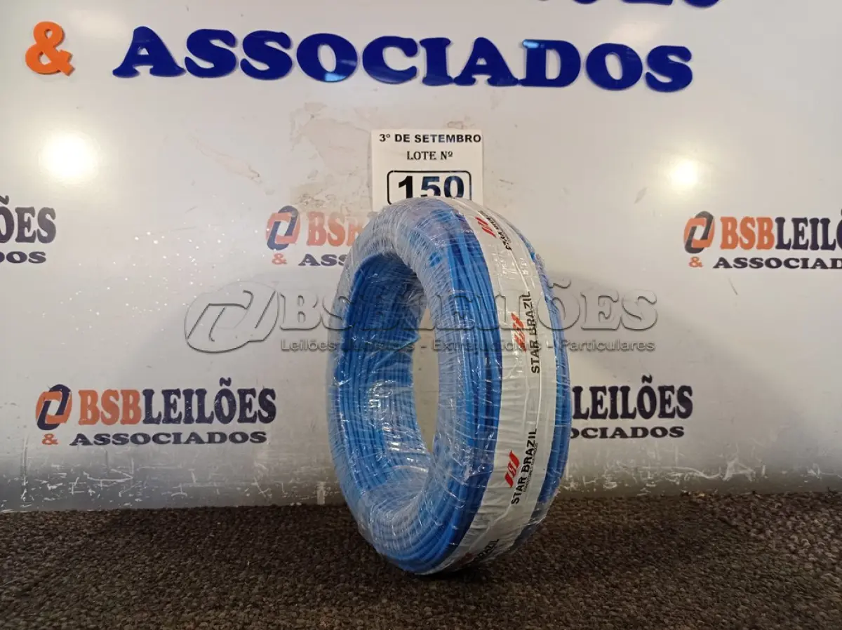 LOTE 150 - 01 ROLO DE CABO FLEXÍVEL 100M, 4MM NA COR AZUL. (NO ESTADO) ATENÇÃO! FAZER A VISITAÇÃO ANTES DE ARREMATAR, NÃO SABEMOS SE FUNCIONA. LEILÃO NÃO TEM GARANTIA E NEM DEVOLUÇÃO, SUJEITO A POSSÍVEIS AVARIAS VISÍVEIS/OCULTAS E/OU AUSÊNCIA DE COMPONENTES.