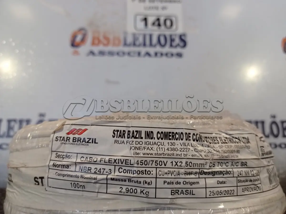 LOTE 140 - 01 ROLO DE CABO FLEXÍVEL 100M, 2,5MM NA COR VERDE. (NO ESTADO) ATENÇÃO! FAZER A VISITAÇÃO ANTES DE ARREMATAR, NÃO SABEMOS SE FUNCIONA. LEILÃO NÃO TEM GARANTIA E NEM DEVOLUÇÃO, SUJEITO A POSSÍVEIS AVARIAS VISÍVEIS/OCULTAS E/OU AUSÊNCIA DE COMPONENTES.