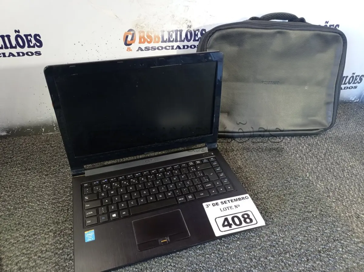 LOTE 408 - 01 NOTEBOOK POSITIVO COM PASTA. (NO ESTADO) ATENÇÃO! FAZER A VISITAÇÃO ANTES DE ARREMATAR, NÃO SABEMOS SE FUNCIONA. LEILÃO NÃO TEM GARANTIA E NEM DEVOLUÇÃO, SUJEITO A POSSÍVEIS AVARIAS VISÍVEIS/OCULTAS E/OU AUSÊNCIA DE COMPONENTES.