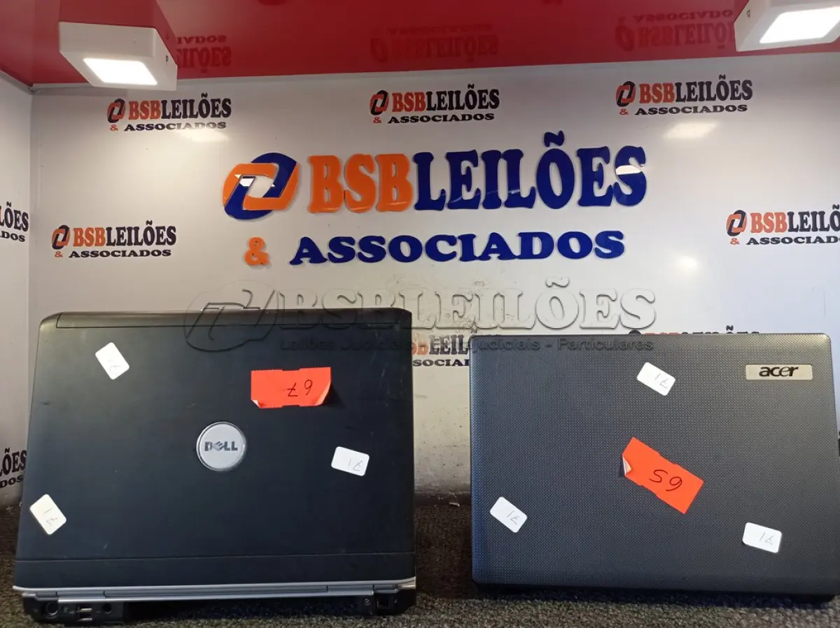 LOTE 414 - 02 NOTEBOOKS MARCAS E MODELOS DIVERSOS PARA RETIRADA DE PEÇAS. (NO ESTADO) ATENÇÃO! FAZER A VISITAÇÃO ANTES DE ARREMATAR, NÃO SABEMOS SE FUNCIONA. LEILÃO NÃO TEM GARANTIA E NEM DEVOLUÇÃO, SUJEITO A POSSÍVEIS AVARIAS VISÍVEIS/OCULTAS E/OU AUSÊNCIA DE COMPONENTES.