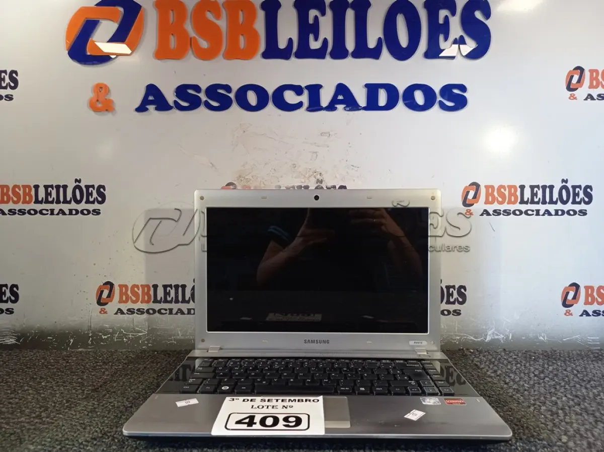 LOTE 409 - 01 NOTEBOOK SAMSUNG RV415. (NO ESTADO) ATENÇÃO! FAZER A VISITAÇÃO ANTES DE ARREMATAR, NÃO SABEMOS SE FUNCIONA. LEILÃO NÃO TEM GARANTIA E NEM DEVOLUÇÃO, SUJEITO A POSSÍVEIS AVARIAS VISÍVEIS/OCULTAS E/OU AUSÊNCIA DE COMPONENTES.