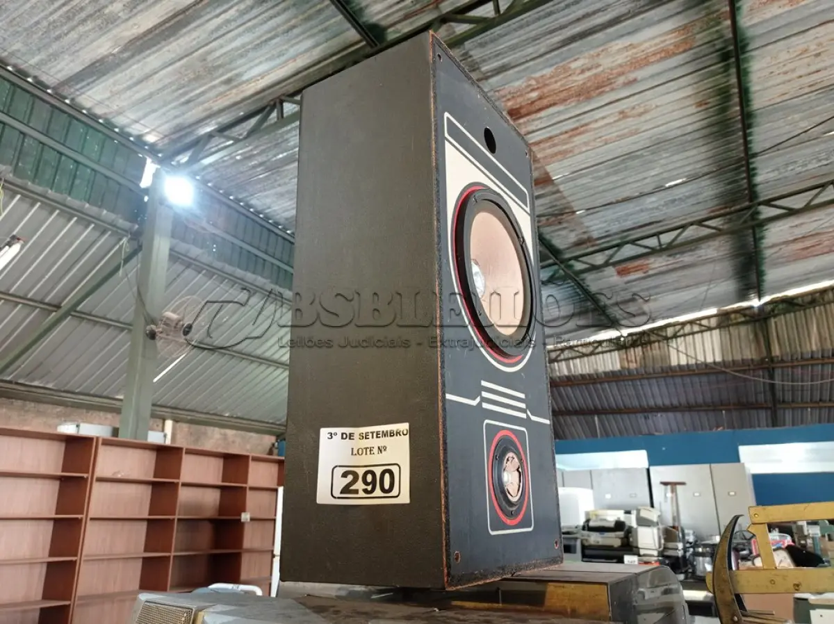 LOTE 290 - 04 APARELHOS E VÁRIAS CAIXAS DE SOM MARCAS E MODELOS DIVERSOS. (NO ESTADO) ATENÇÃO! FAZER A VISITAÇÃO ANTES DE ARREMATAR, NÃO SABEMOS SE FUNCIONA. LEILÃO NÃO TEM GARANTIA E NEM DEVOLUÇÃO, SUJEITO A POSSÍVEIS AVARIAS VISÍVEIS/OCULTAS E/OU AUSÊNCIA DE COMPONENTES.