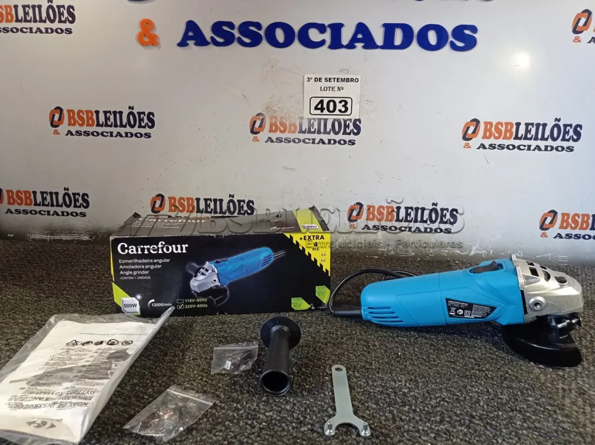 LOTE 403 - 01 ESMERILHADEIRA ANGULAR 500W 220V. (NO ESTADO) ATENÇÃO! FAZER A VISITAÇÃO ANTES DE ARREMATAR, NÃO SABEMOS SE FUNCIONA. LEILÃO NÃO TEM GARANTIA E NEM DEVOLUÇÃO, SUJEITO A POSSÍVEIS AVARIAS VISÍVEIS/OCULTAS E/OU AUSÊNCIA DE COMPONENTES.