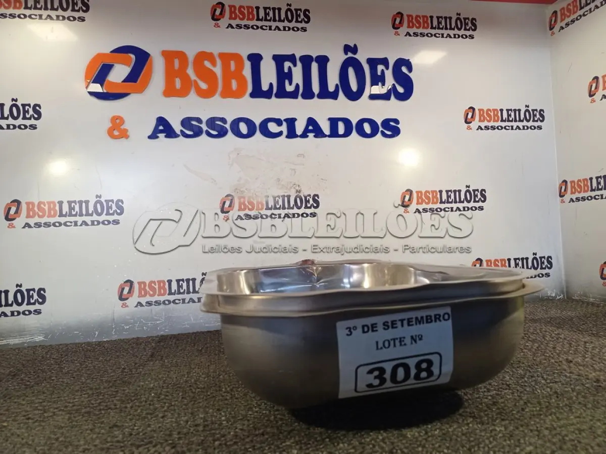 LOTE 308 - 02 CUBAS EM AÇO INOX. (NO ESTADO) ATENÇÃO! FAZER A VISITAÇÃO ANTES DE ARREMATAR, NÃO SABEMOS SE FUNCIONA. LEILÃO NÃO TEM GARANTIA E NEM DEVOLUÇÃO, SUJEITO A POSSÍVEIS AVARIAS VISÍVEIS/OCULTAS E/OU AUSÊNCIA DE COMPONENTES.