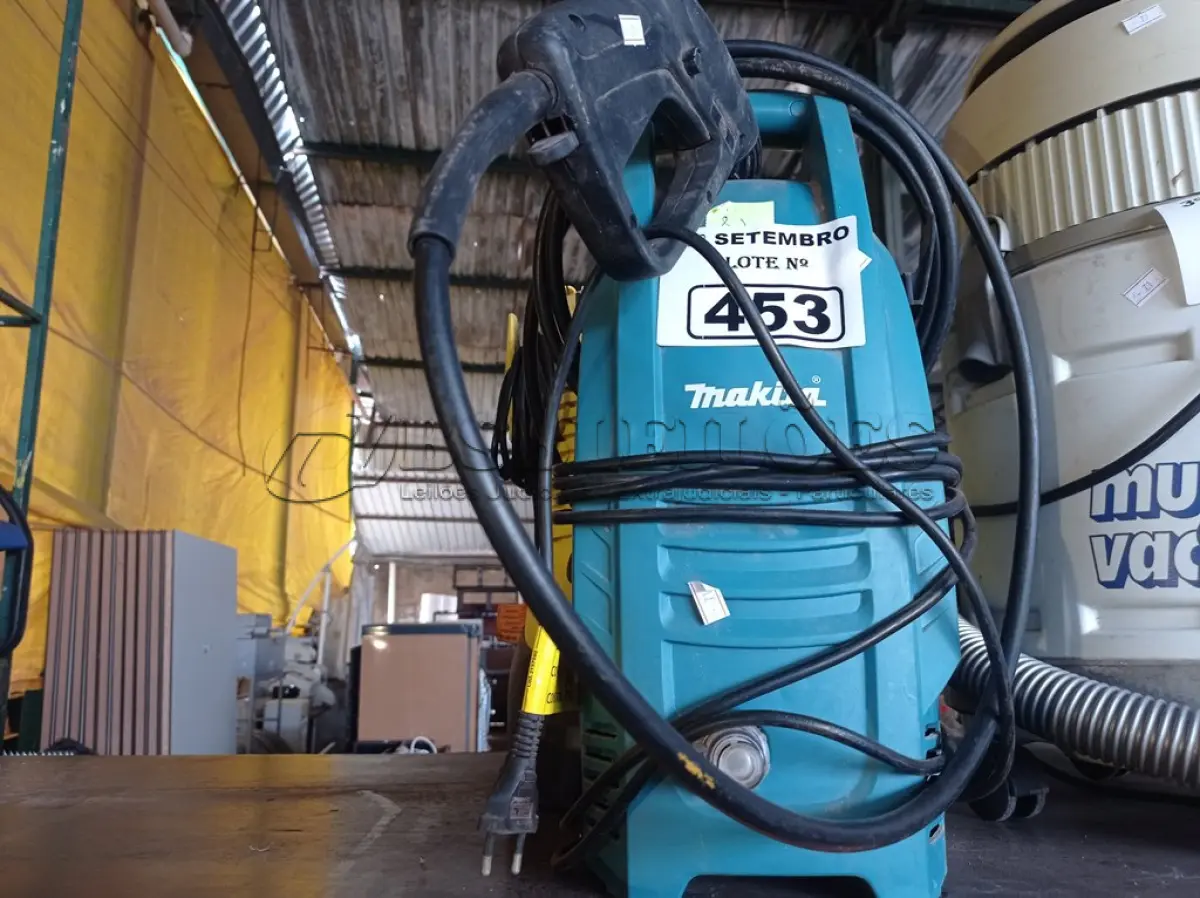 LOTE 453 - 02 LAVADORAS DE ALTA PRESSÃO MARCAS E MODELOS DIVERSOS. (NO ESTADO) ATENÇÃO! FAZER A VISITAÇÃO ANTES DE ARREMATAR, NÃO SABEMOS SE FUNCIONA. LEILÃO NÃO TEM GARANTIA E NEM DEVOLUÇÃO, SUJEITO A POSSÍVEIS AVARIAS VISÍVEIS/OCULTAS E/OU AUSÊNCIA DE COMPONENTES.