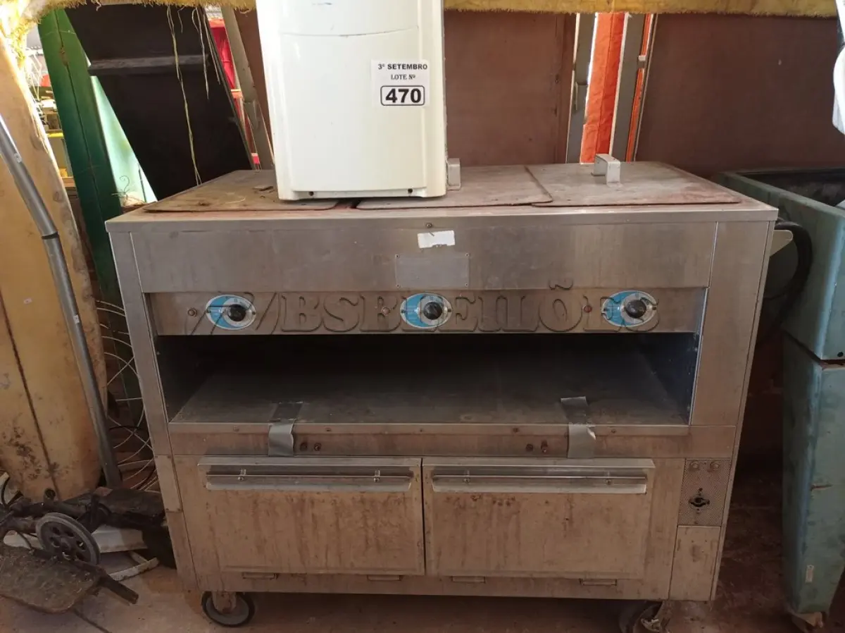 LOTE 470 - 01 BANHO-MARIA EM INOX E 01 BEBEDOURO PARA GARRAFÃO MARCA IBBL 127V. (NO ESTADO) ATENÇÃO! FAZER A VISITAÇÃO ANTES DE ARREMATAR, NÃO SABEMOS SE FUNCIONA. LEILÃO NÃO TEM GARANTIA E NEM DEVOLUÇÃO, SUJEITO A POSSÍVEIS AVARIAS VISÍVEIS/OCULTAS E/OU AUSÊNCIA DE COMPONENTES.