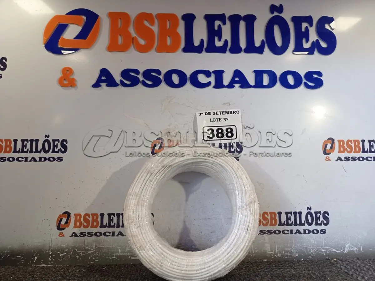 LOTE 388 - 01 ROLO DE CABO FLEXÍVEL 100M 4MM NA COR BRANCA. (NO ESTADO) ATENÇÃO! FAZER A VISITAÇÃO ANTES DE ARREMATAR, NÃO SABEMOS SE FUNCIONA. LEILÃO NÃO TEM GARANTIA E NEM DEVOLUÇÃO, SUJEITO A POSSÍVEIS AVARIAS VISÍVEIS/OCULTAS E/OU AUSÊNCIA DE COMPONENTES.