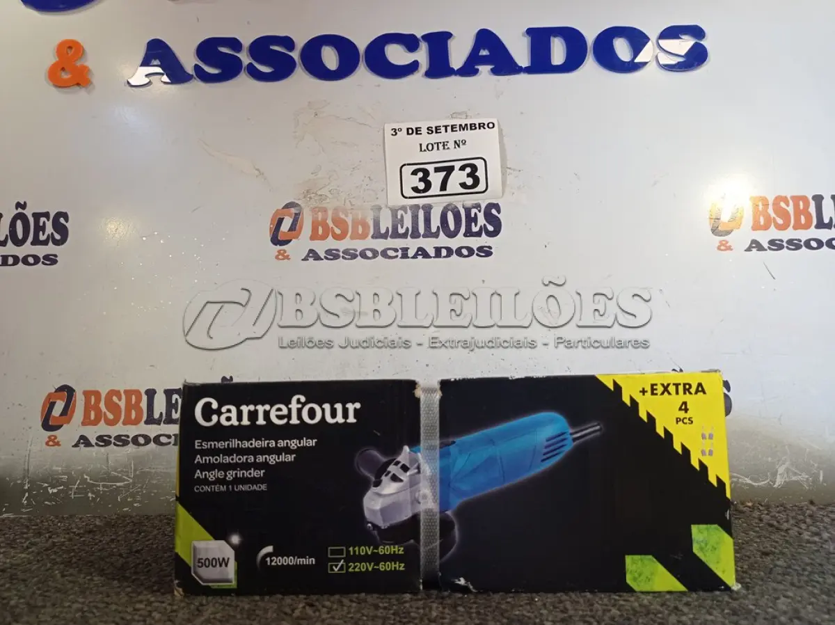 LOTE 373 - 01 ESMERILHADEIRA ANGULAR 500W 220V. (NO ESTADO) ATENÇÃO! FAZER A VISITAÇÃO ANTES DE ARREMATAR, NÃO SABEMOS SE FUNCIONA. LEILÃO NÃO TEM GARANTIA E NEM DEVOLUÇÃO, SUJEITO A POSSÍVEIS AVARIAS VISÍVEIS/OCULTAS E/OU AUSÊNCIA DE COMPONENTES.