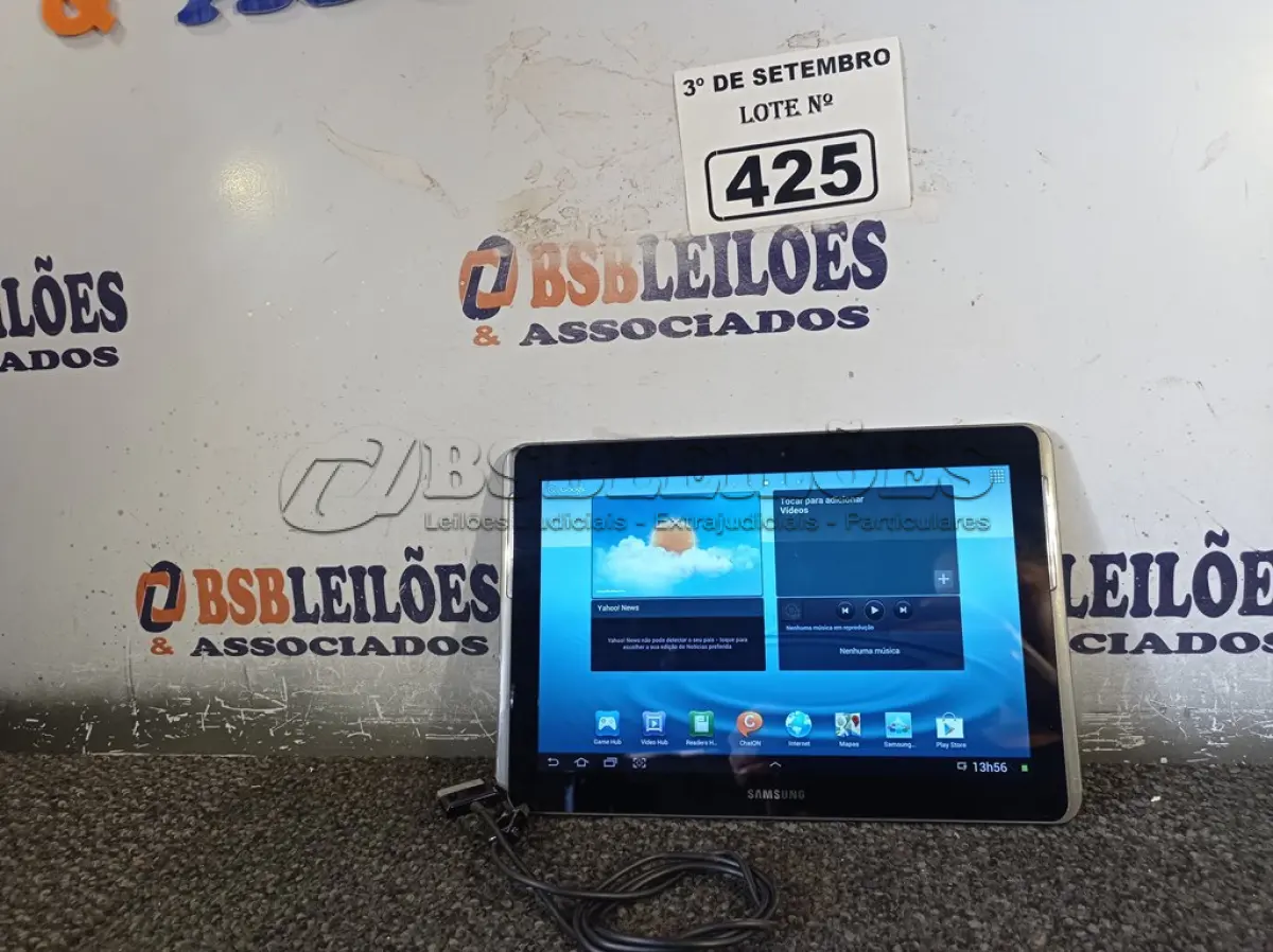 LOTE 425 - 01 TABLET SAMSUNG TAB2 10.1 COM CABO. (NO ESTADO) ATENÇÃO! FAZER A VISITAÇÃO ANTES DE ARREMATAR, NÃO SABEMOS SE FUNCIONA. LEILÃO NÃO TEM GARANTIA E NEM DEVOLUÇÃO, SUJEITO A POSSÍVEIS AVARIAS VISÍVEIS/OCULTAS E/OU AUSÊNCIA DE COMPONENTES.