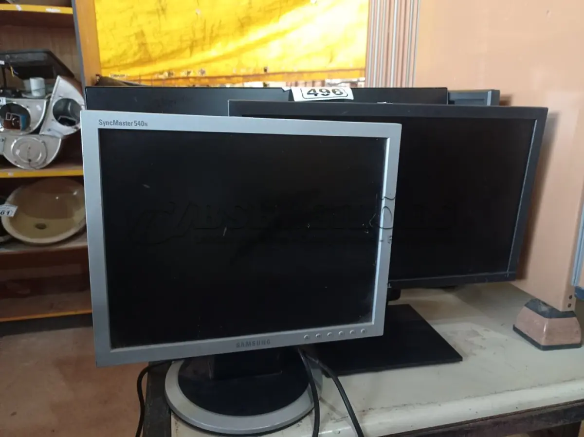 LOTE 496 - 08 MONITORES MARCAS E MODELOS DIVERSOS PARA RETIRADA DE PEÇAS. (NO ESTADO) ATENÇÃO! FAZER A VISITAÇÃO ANTES DE ARREMATAR, NÃO SABEMOS SE FUNCIONA. LEILÃO NÃO TEM GARANTIA E NEM DEVOLUÇÃO, SUJEITO A POSSÍVEIS AVARIAS VISÍVEIS/OCULTAS E/OU AUSÊNCIA DE COMPONENTES.