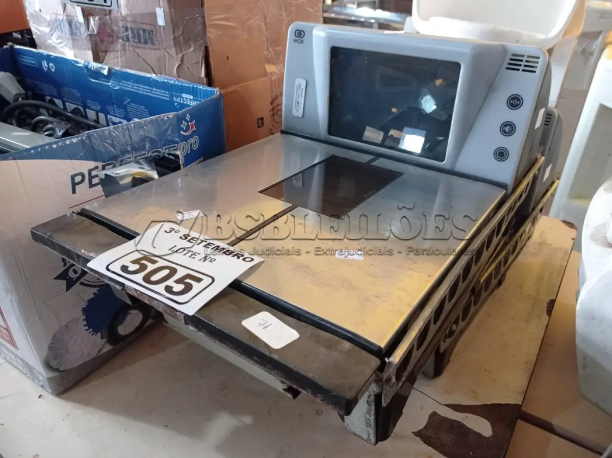 LOTE 505 - 02 BALANÇAS PARA CAIXA DE SUPERMERCADO. (NO ESTADO) ATENÇÃO! FAZER A VISITAÇÃO ANTES DE ARREMATAR, NÃO SABEMOS SE FUNCIONA. LEILÃO NÃO TEM GARANTIA E NEM DEVOLUÇÃO, SUJEITO A POSSÍVEIS AVARIAS VISÍVEIS/OCULTAS E/OU AUSÊNCIA DE COMPONENTES.