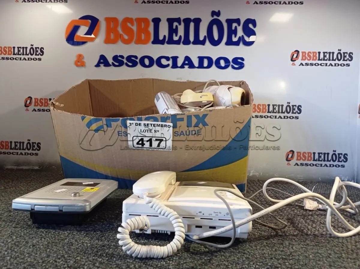 LOTE 417 - 01 VÍDEO PORTEIRO, VÁRIAS CÂMERAS DE SEGURANÇA E MATERIAIS DIVERSOS. (NO ESTADO) ATENÇÃO! FAZER A VISITAÇÃO ANTES DE ARREMATAR, NÃO SABEMOS SE FUNCIONA. LEILÃO NÃO TEM GARANTIA E NEM DEVOLUÇÃO, SUJEITO A POSSÍVEIS AVARIAS VISÍVEIS/OCULTAS E/OU AUSÊNCIA DE COMPONENTES.