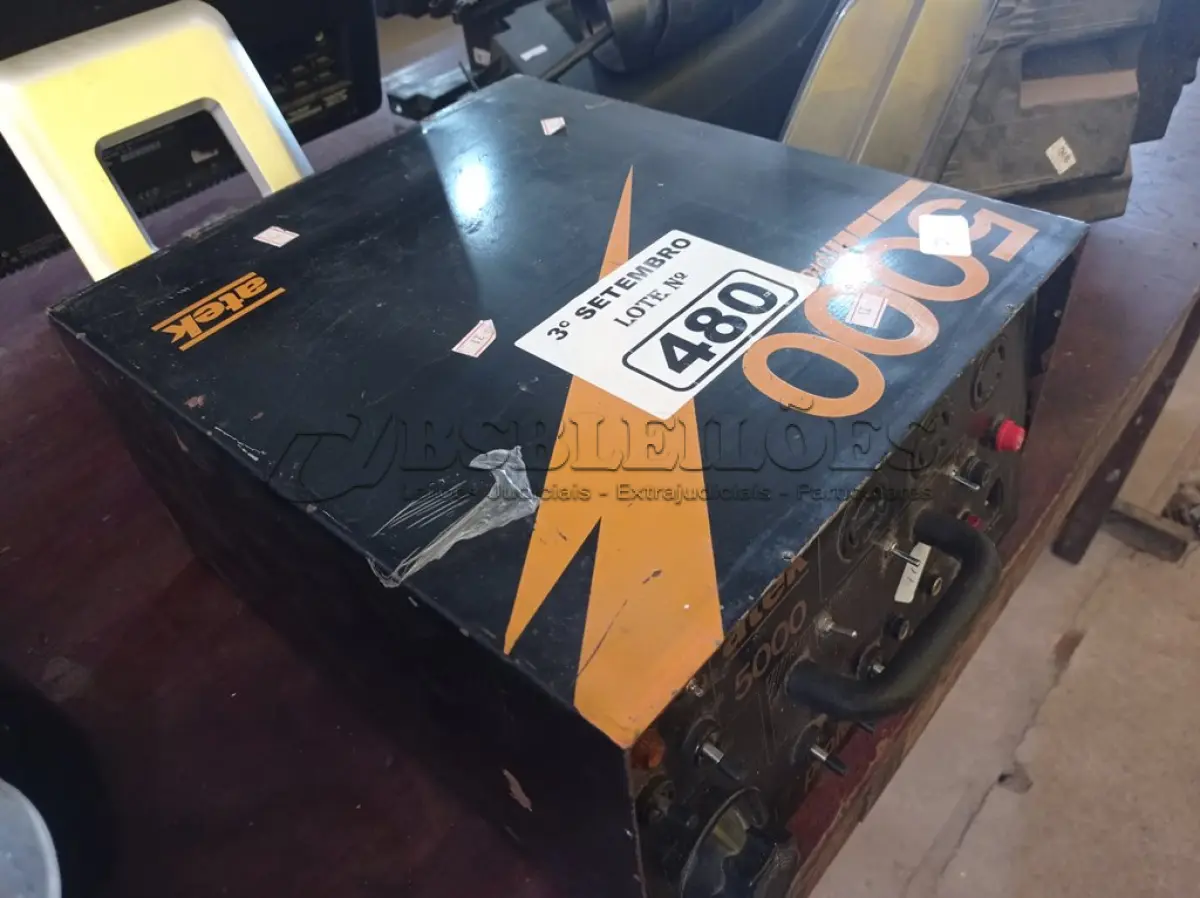 LOTE 480 - 01 APARELHO ATEK 5000. (NO ESTADO) ATENÇÃO! FAZER A VISITAÇÃO ANTES DE ARREMATAR, NÃO SABEMOS SE FUNCIONA. LEILÃO NÃO TEM GARANTIA E NEM DEVOLUÇÃO, SUJEITO A POSSÍVEIS AVARIAS VISÍVEIS/OCULTAS E/OU AUSÊNCIA DE COMPONENTES.
