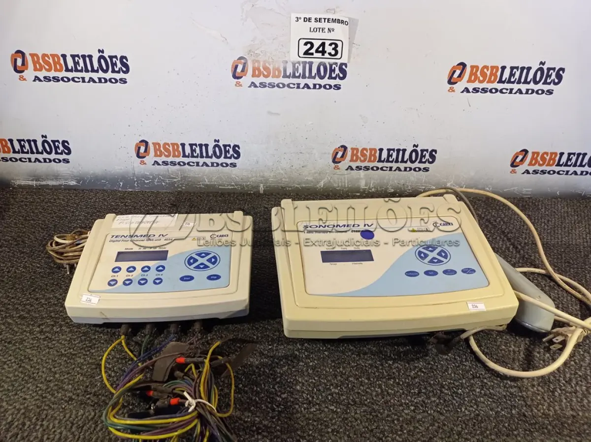 LOTE 243 - 01 ULTRASSOM E 01 ELETROESTIMULADOR PARA FISIOTERAPIA. (NO ESTADO) ATENÇÃO! FAZER A VISITAÇÃO ANTES DE ARREMATAR, NÃO SABEMOS SE FUNCIONA. LEILÃO NÃO TEM GARANTIA E NEM DEVOLUÇÃO, SUJEITO A POSSÍVEIS AVARIAS VISÍVEIS/OCULTAS E/OU AUSÊNCIA DE COMPONENTES.